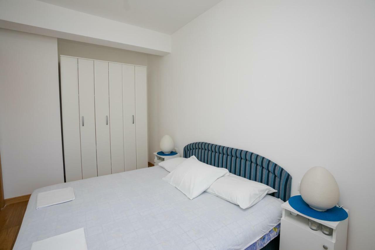 Apartment With Sea View رفايلوفيتشي المظهر الخارجي الصورة